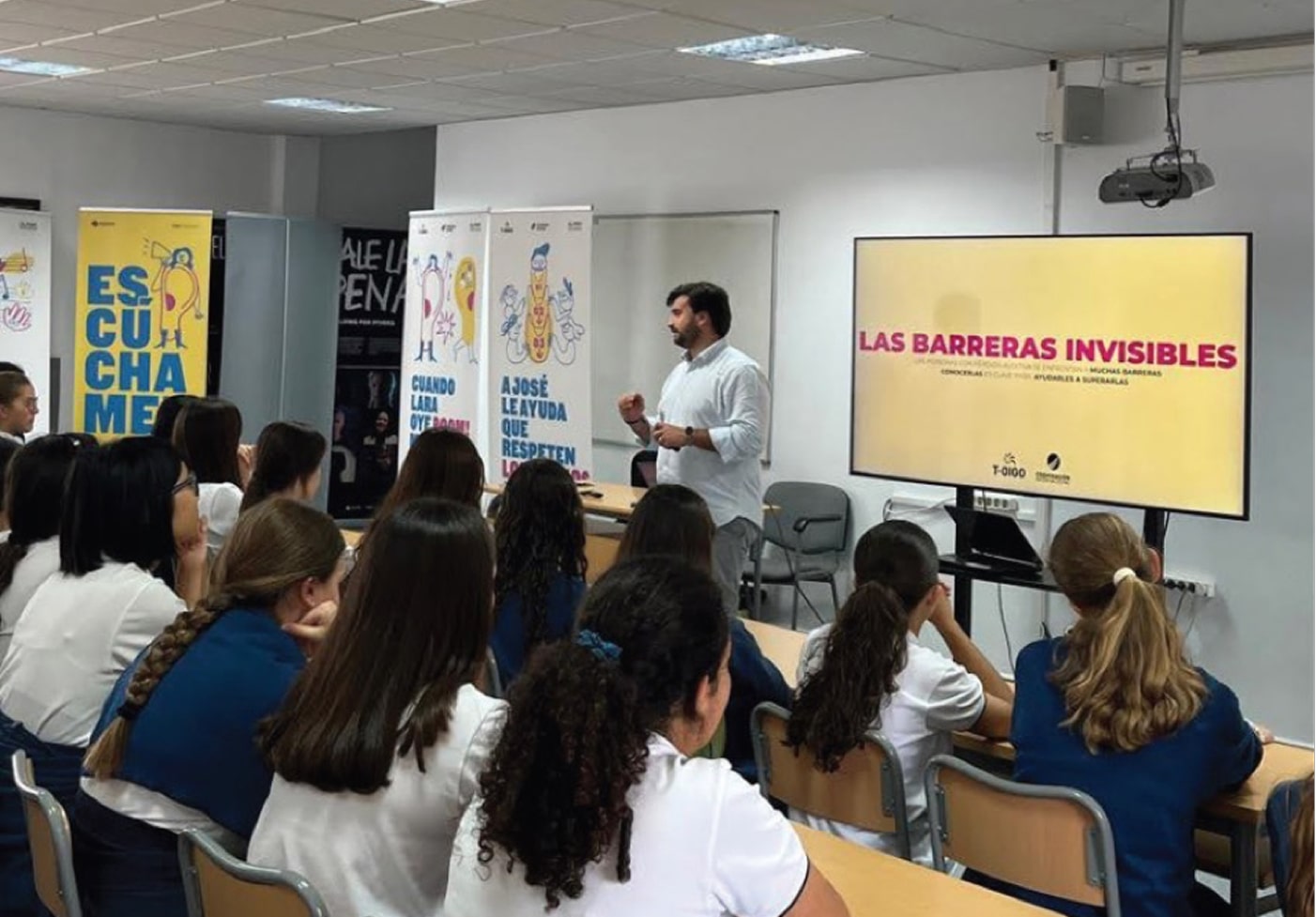 Charlas en centros educativos — ESCOLTA’M / ESCÚCHAME